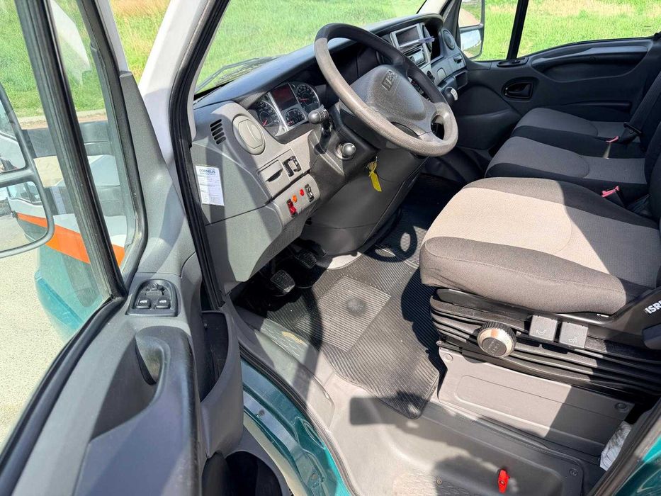 Iveco Daily 35C 17 - basculabila pe cutie / sateliti blocabili
