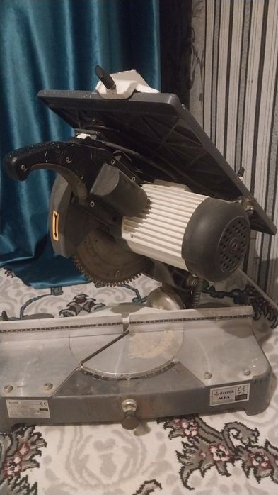 Угларез аква сотилади