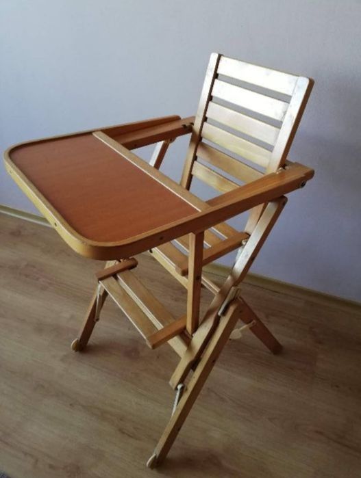 Scaun de masă pentru copii