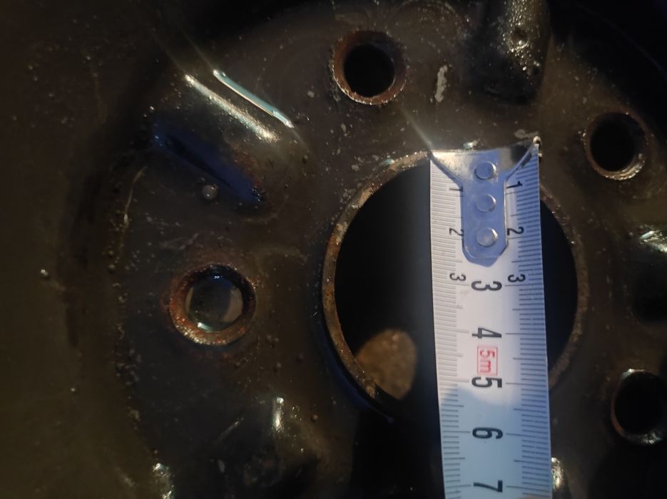 Продам комплект железных дисков