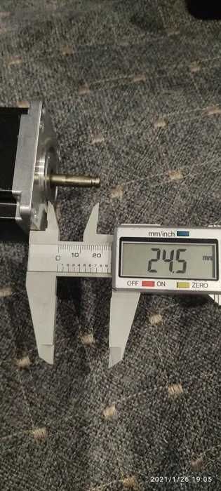 Шаговый двигатель Nema23