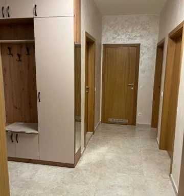 Дава се под наем Тристаен апартамент в София, Зона Б-18 - 100 кв.м за 896.58 € - Снимка #8