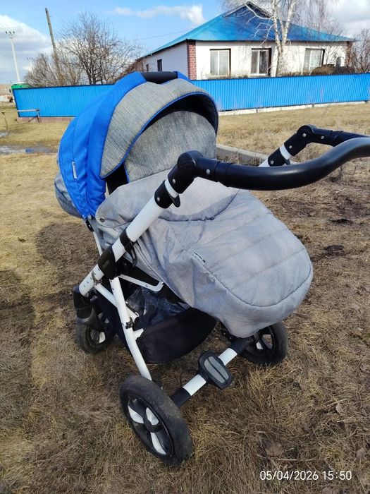 Продам коляску 2 в1