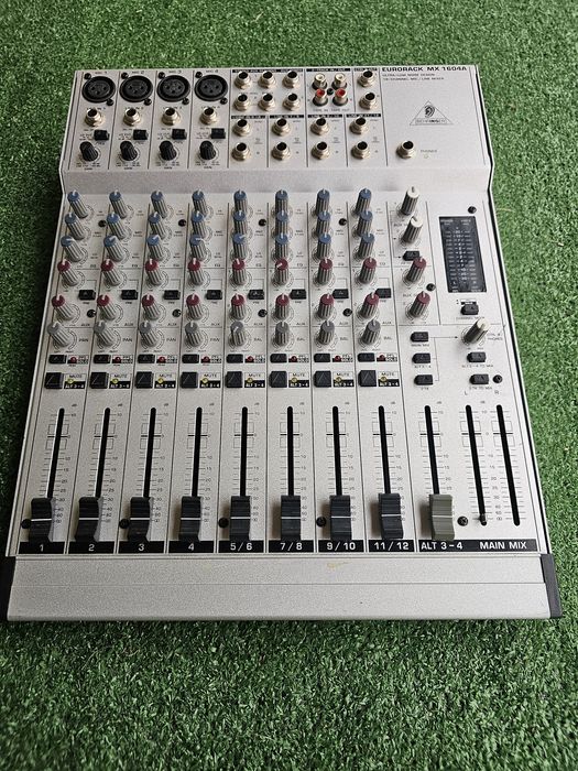 Mixer behringer mx1604A
