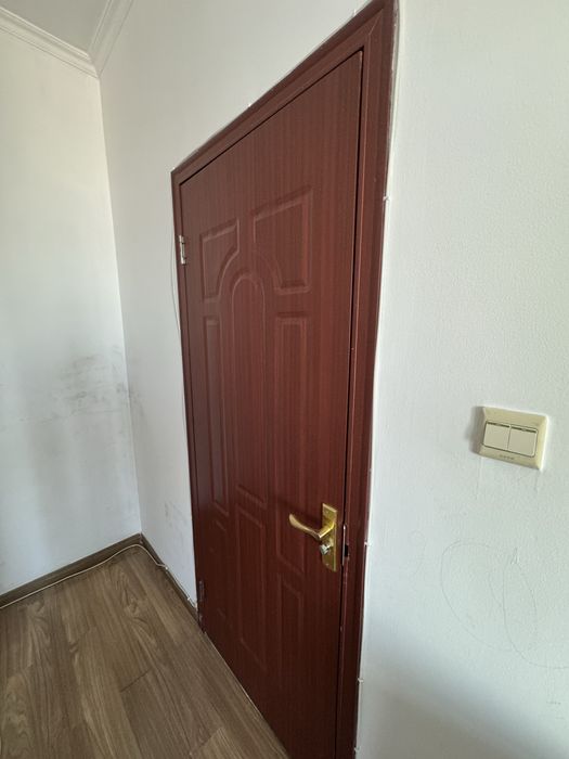 Продам двери межкомнатные