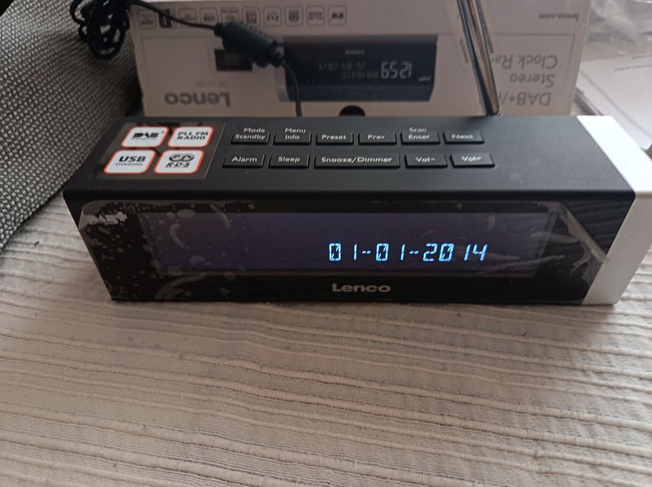 Ceas cu radio Lenco CR-630BK Ca nou