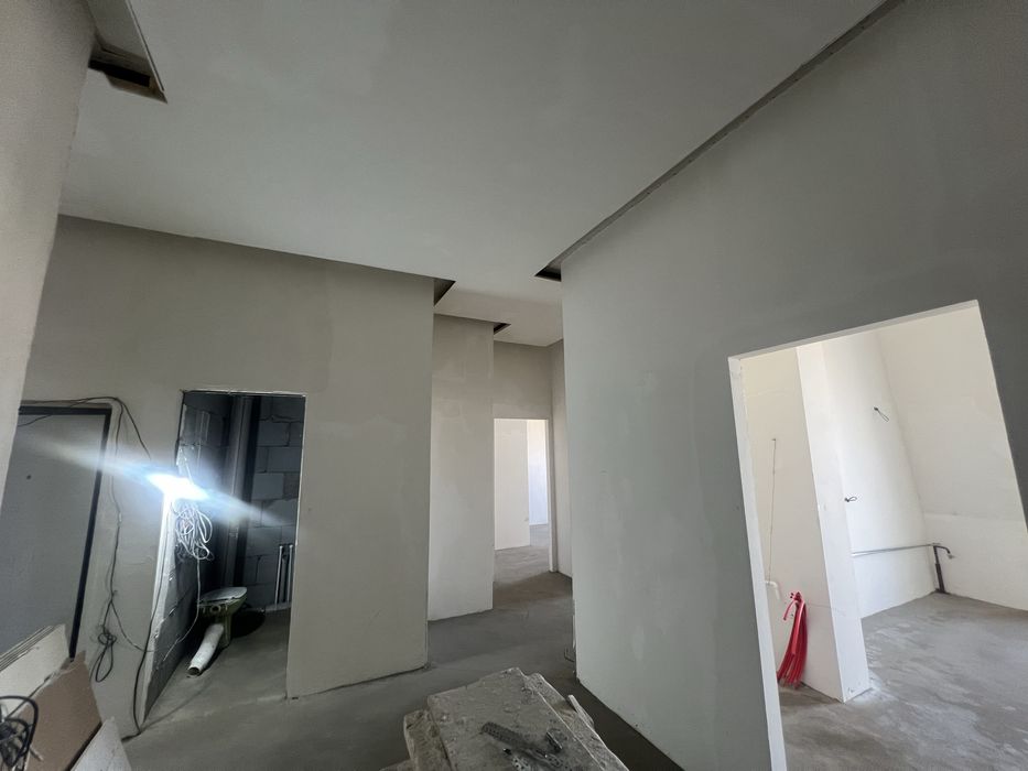 Шайхонтохур тум Белтепа  4-хона 7-этаж 7 этажлик дом 94 квадр Ўзимники