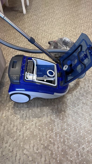 Продам пылесос  моющий