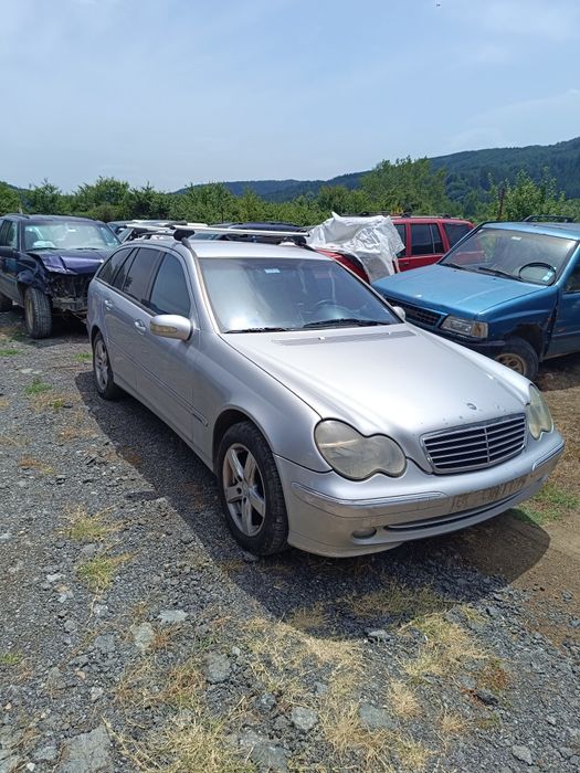 С класа 220 цди комби 143 коня 2001 год на части