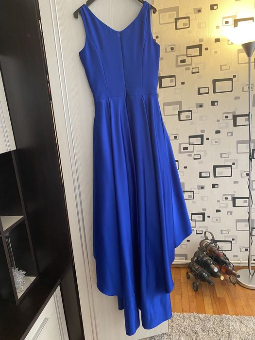 Rochie de gală cu trenă