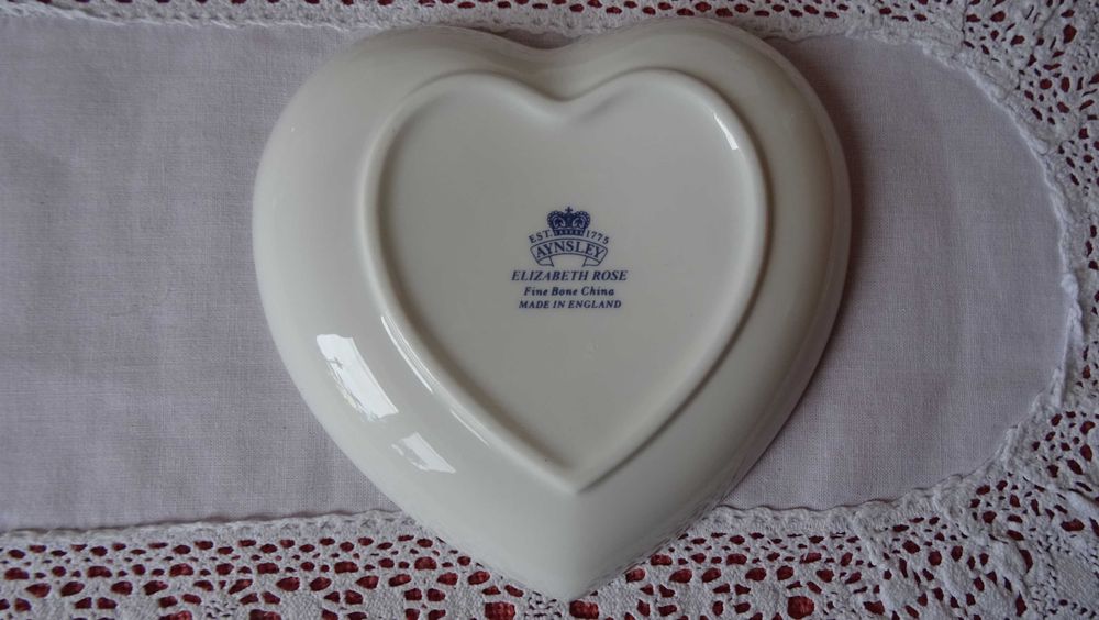 Фин костен порцелан от Англия