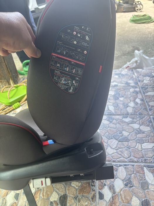 Scaun auto copil cu sistem isofix