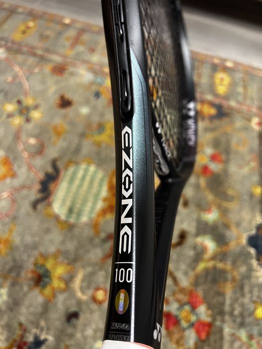 Теннисная ракетка Yonex ezone 2024