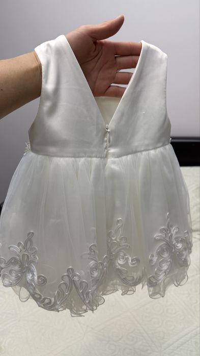 Продам платья б!у в отл. состоянии