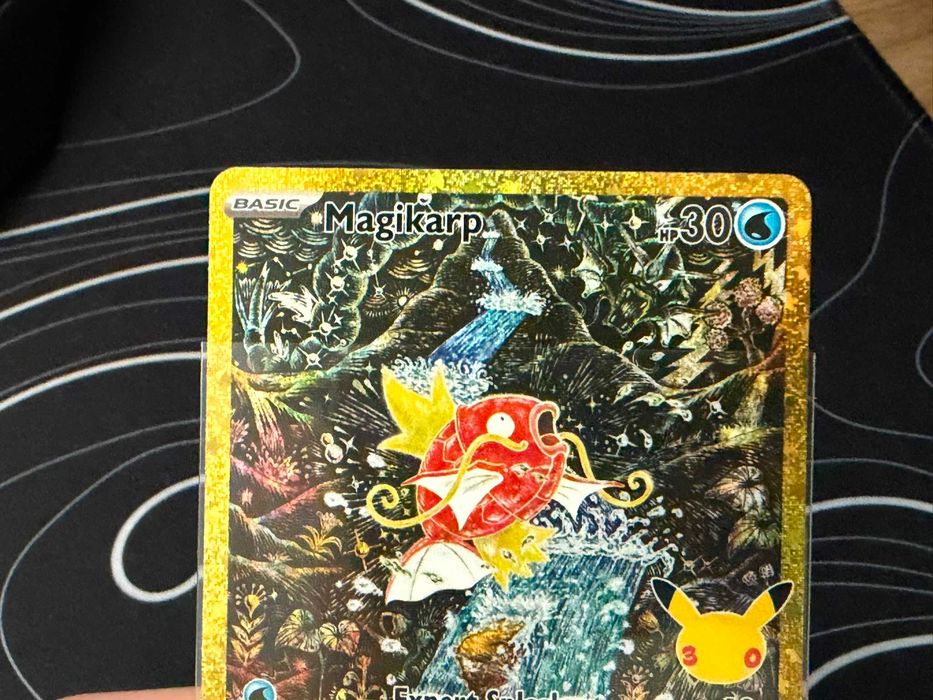 Pokémon TCG Magikarp 203/193 30th Celebration Classic Collection Gold