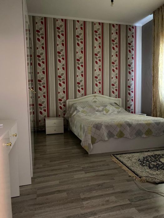 4  бөлмелі, шлакоблоктан салынған үй