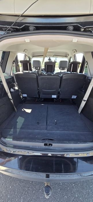 Vând Renault Grand Scenic