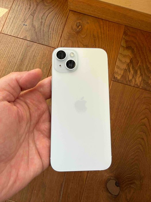 Iphone 15 plus перфектен.