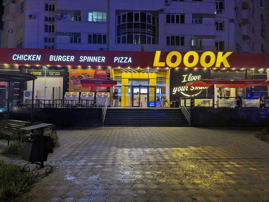 СРОЧНО. СУПЕР ЛОКАЦИЯ! Продается квартира. Универсам 13 квартал. 1 ли