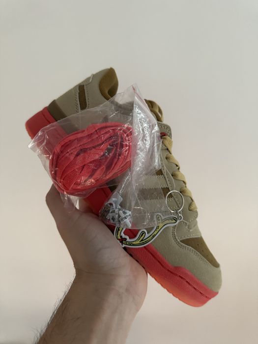 Продам крсосовки Adidas