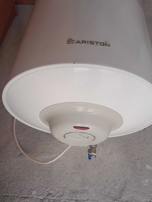 Аристон Аристон Аристон