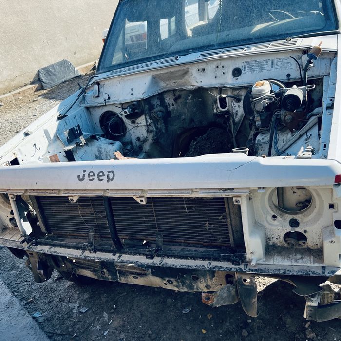 Запчасти для Jeep Cheroke 1994 задный мост