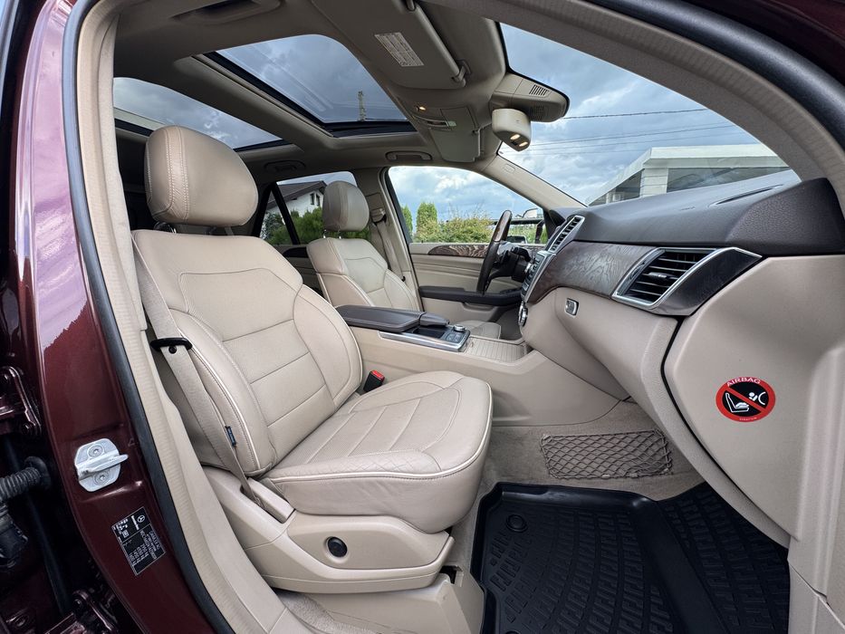 Mercedes-Benz ML350 cdi 4Matic Airmatic AMG Distronic Webasto H&K