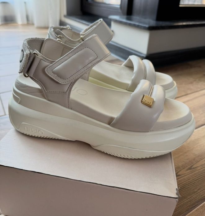 Сандали  на Liu Jo