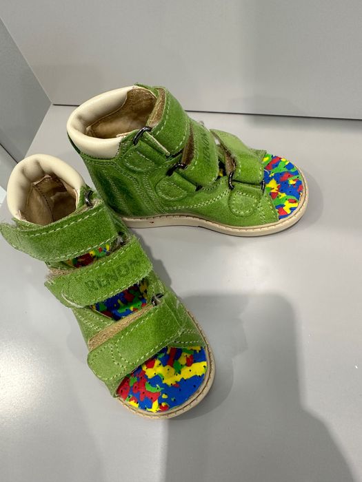 Ортопедични детски обувки