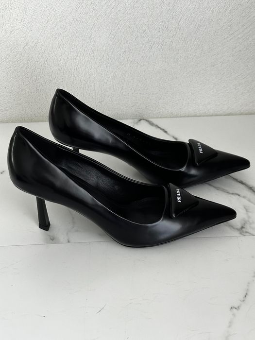 Продам туфли Prada