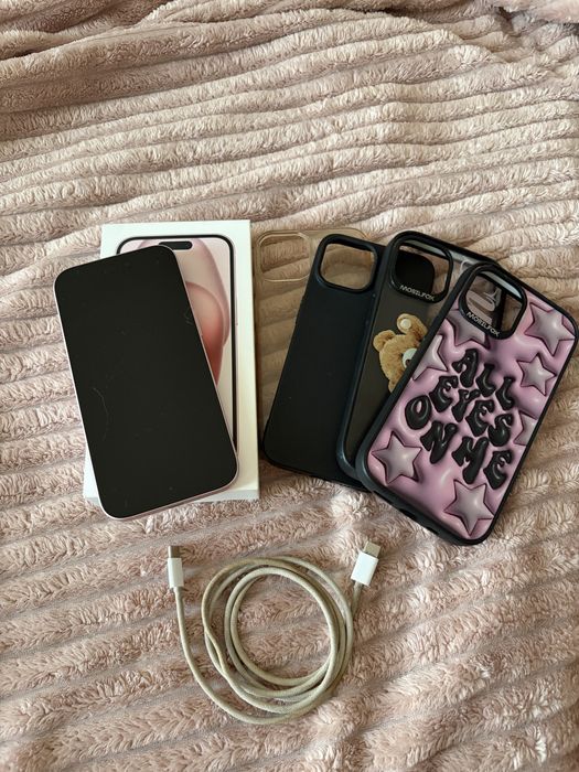iphone 15 pink (roz) 128 GB