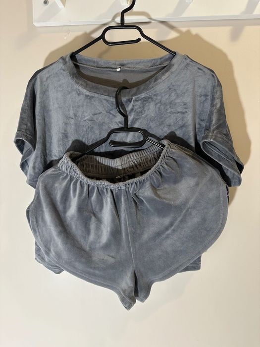 Дамско облекло. На страхотна цена