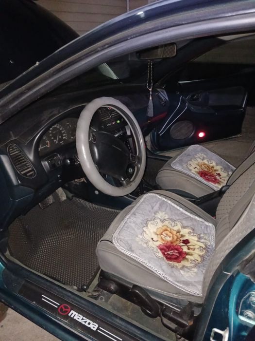 Mazda 323  поколения ВА