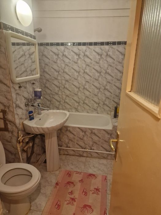 Vand apartament 2 camere