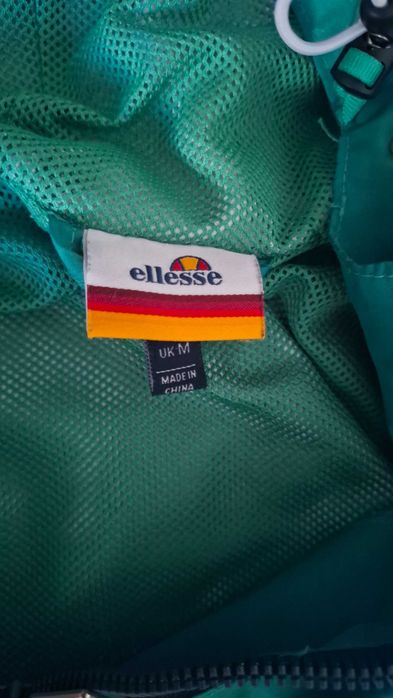 Оригинална ветровка на Ellesse