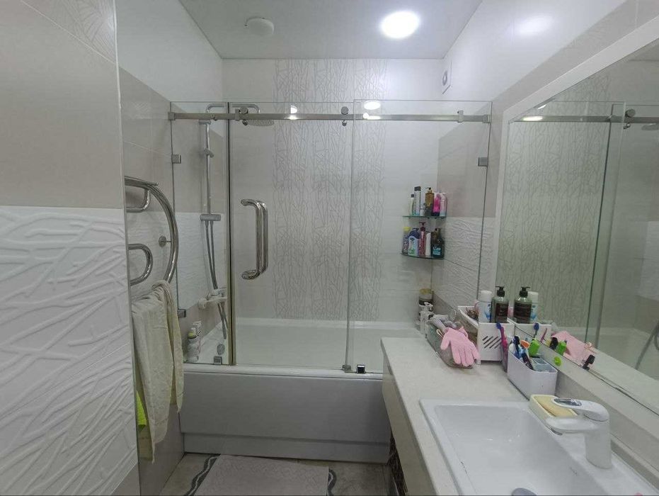 Срочно!!! Сергели 8, Жиз Биз, Бахт Уи