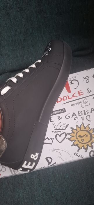 Vând Adidași Dolce & Gabbana marimea 43
