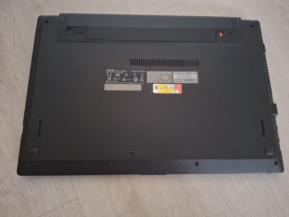 Laptop Asus Pro p2520l