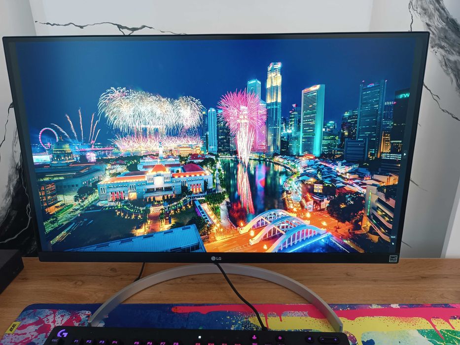 Монитор 4K LG 27UL850