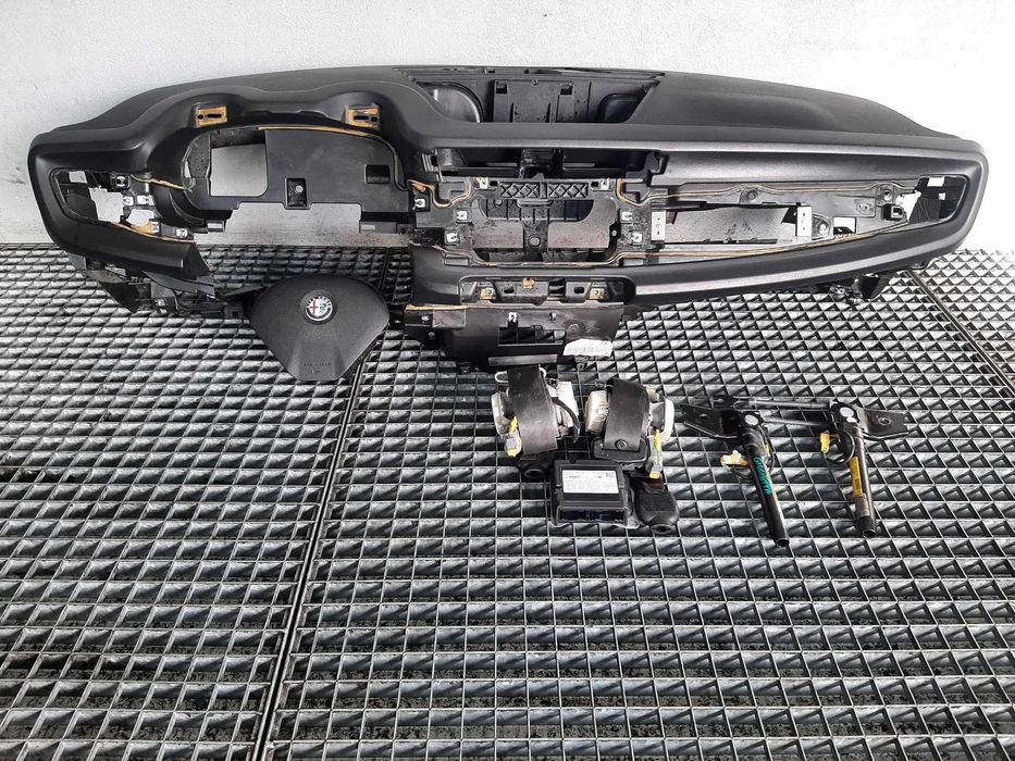 kit plansa bord alfa romeo giulietta 940