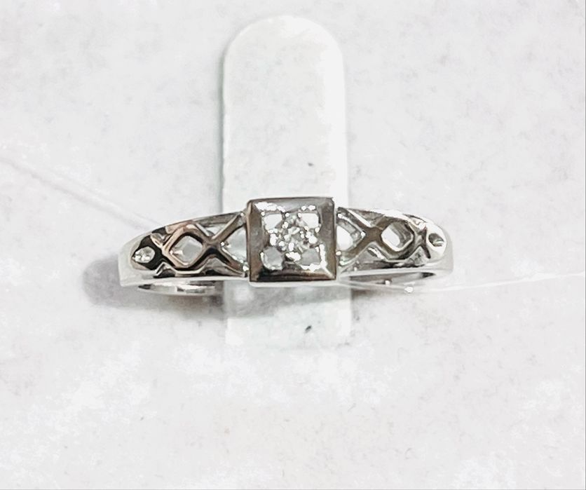 Кольцо золотое с бриллиантом 585 Ереван