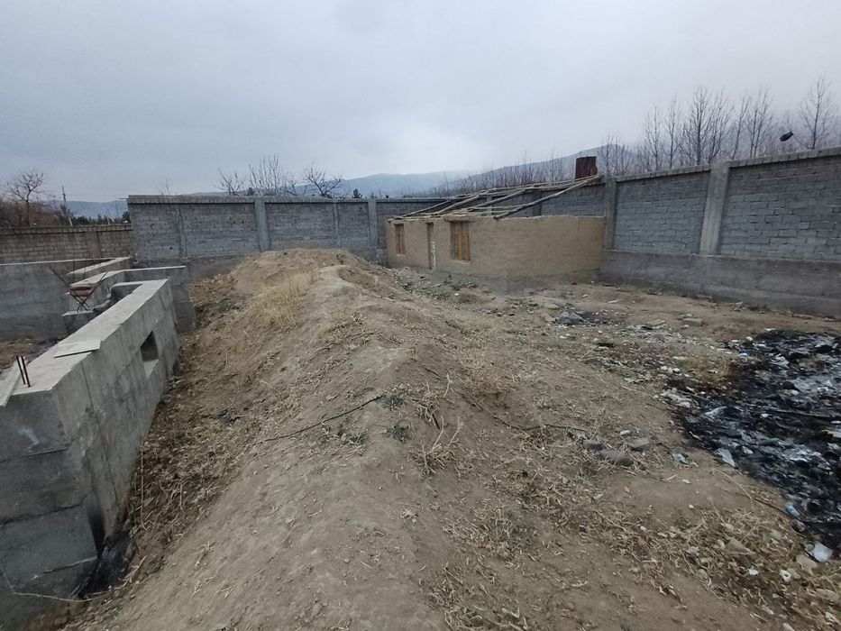 Oq tosh  yer uchastkasi sotiladi