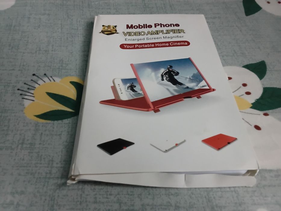 Vând Lupă Tableta -Telefon  Nouă