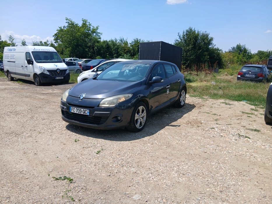 Bara fata far faruri stanga dreapta Renault megane 3