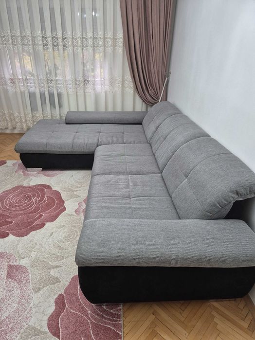 Vând  canapea  fără  ladă cu tetiere reglabile