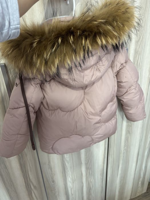 Продам куртку детскую