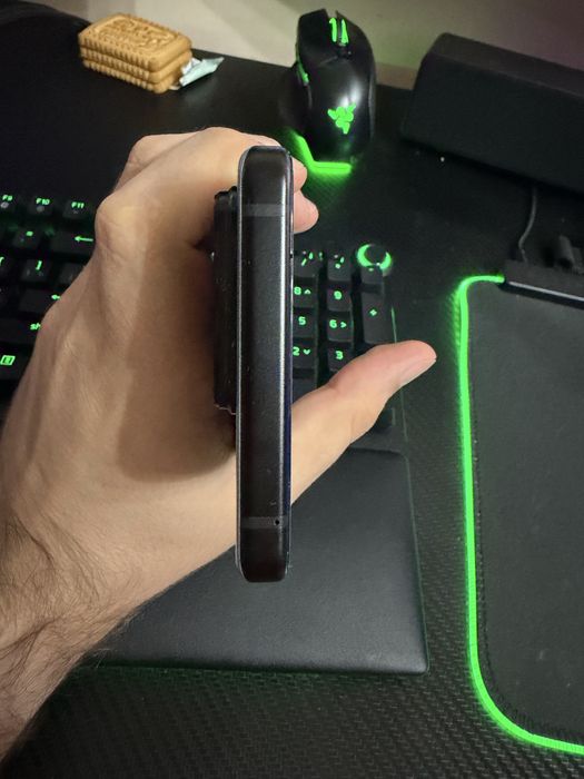 Asus Rog Phone 8 (256/16)