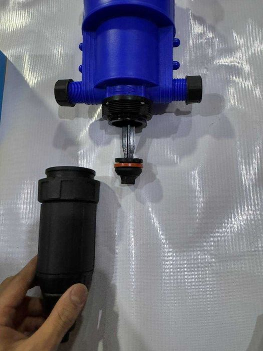 Первые руки Дозатрон Doser для самомоек Экономный насос для пены