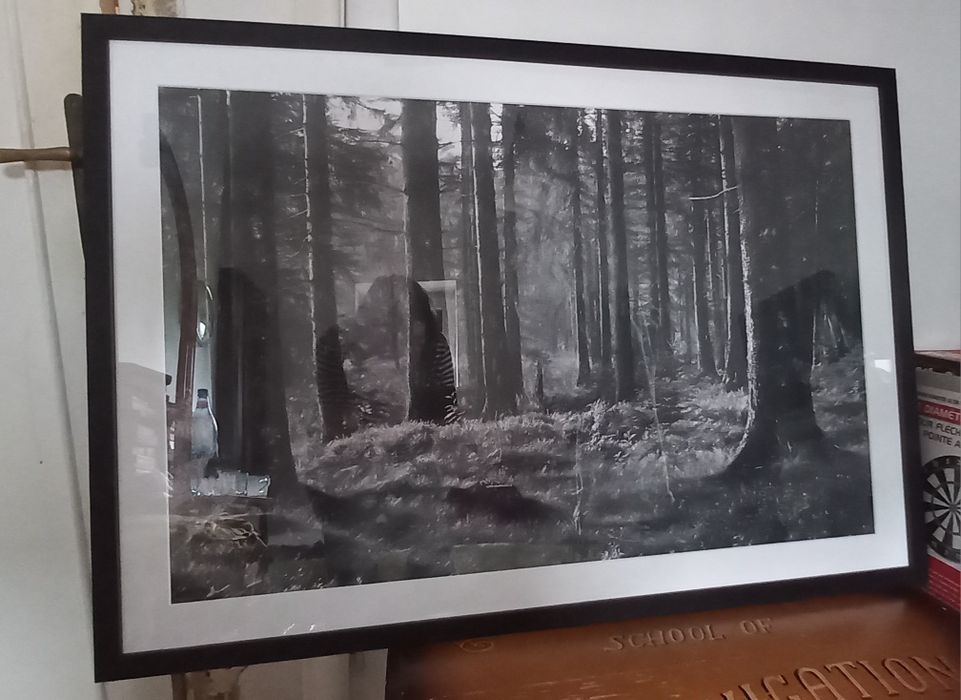 Tablou 100x70  print cu passepartout si rama neagra de aluminiu