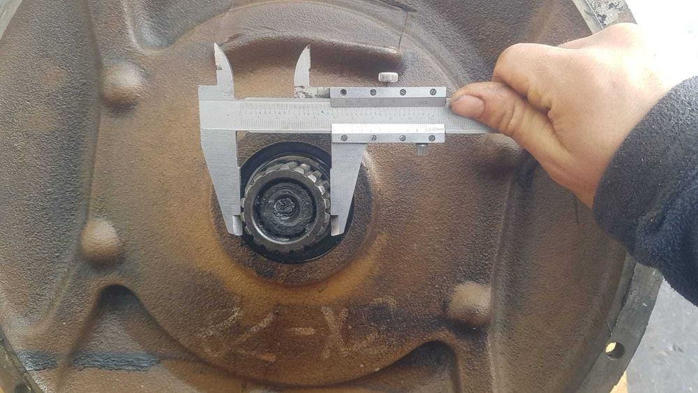 Pompa hidraulica Komatsu PC200 , PC210 , 208-01-41111